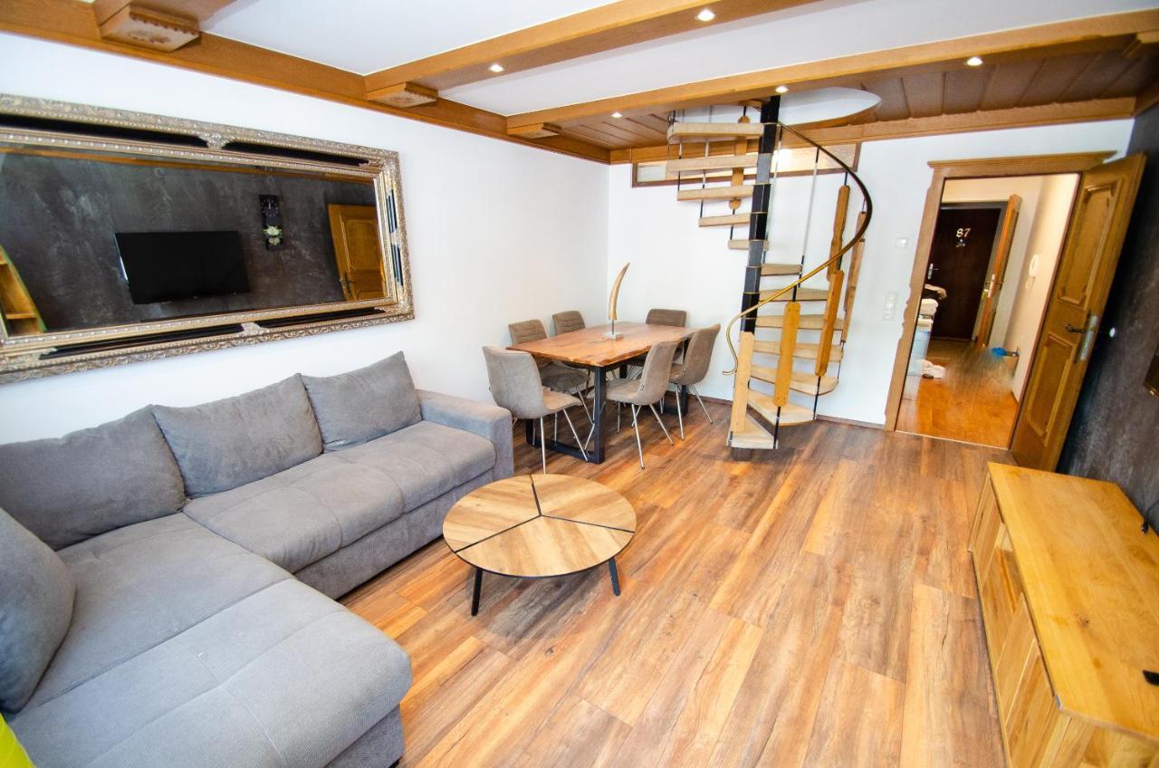 Penthouse Eightyone By All In One Apartments カプルーン エクステリア 写真